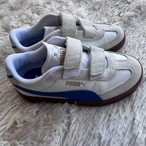 Puma Kids White and Blue Velcro Sneakers